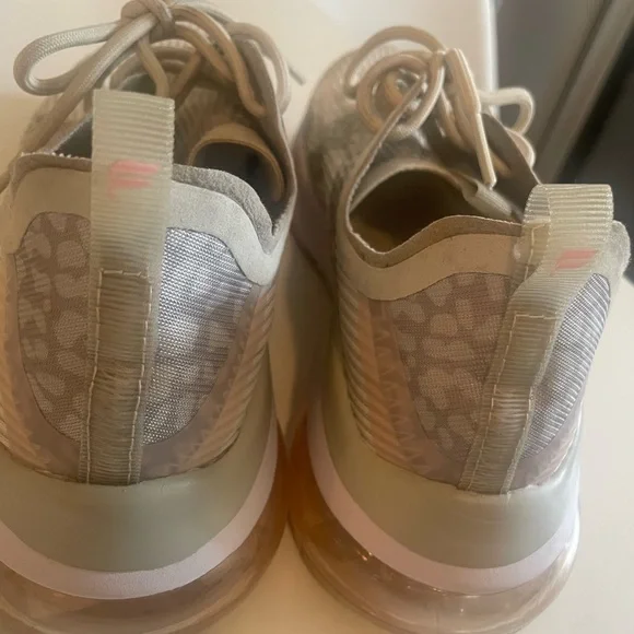 Fabletics shoes - Picture 3 of 5